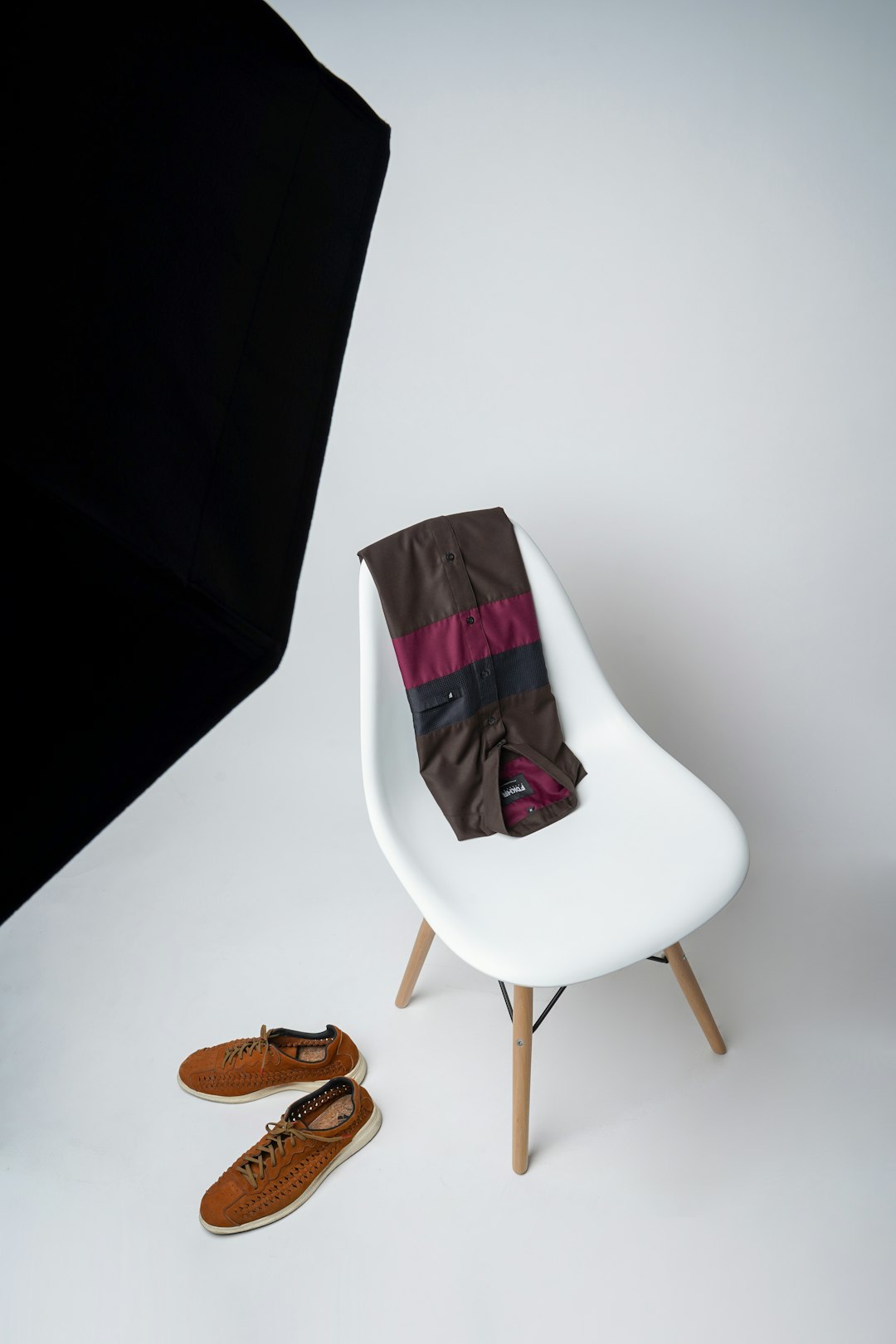 Color palettes and fabric swatches
